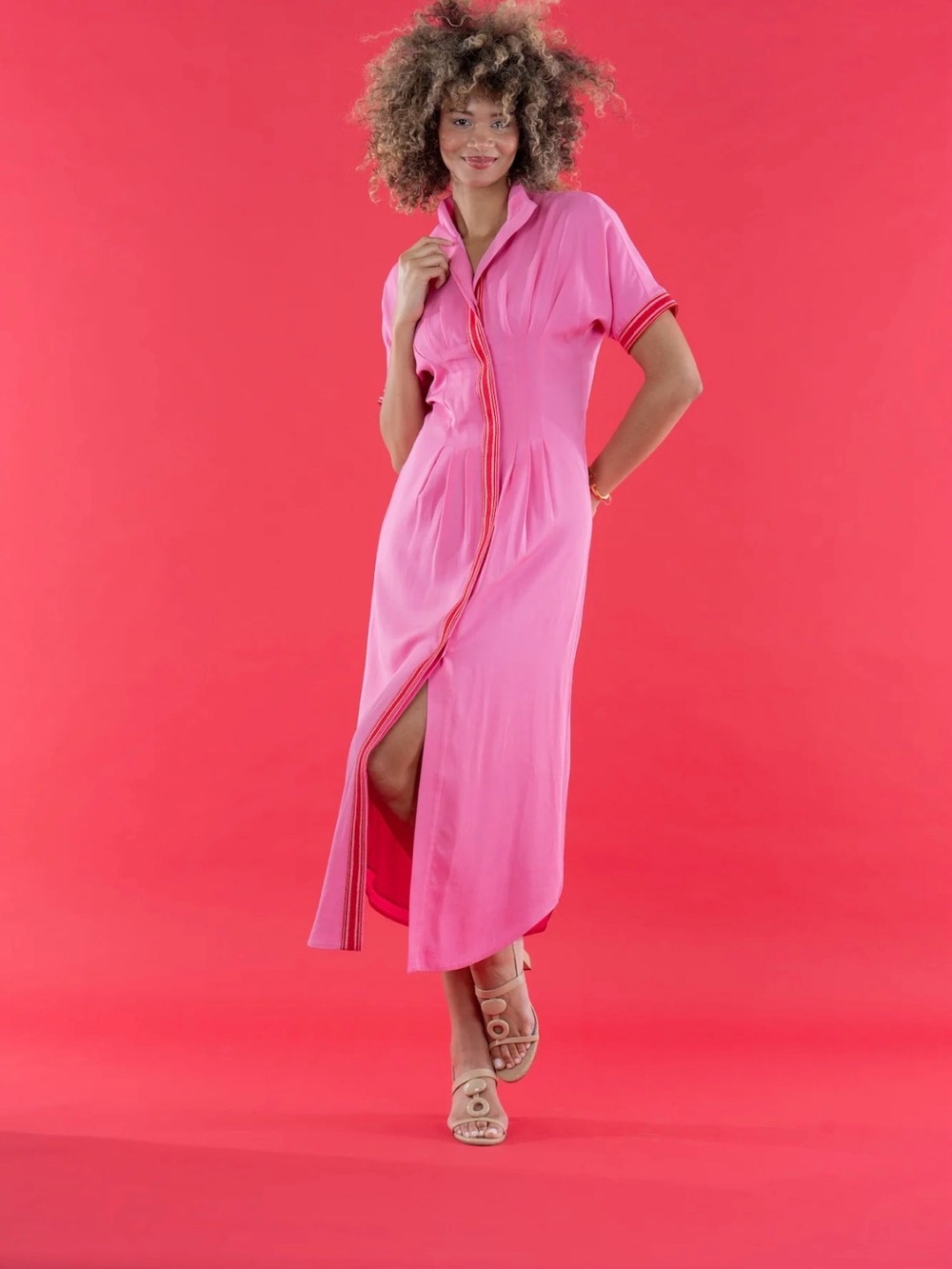 Pink Short-Sleeve Maxi Dress with Contrast Trim - Picture 2 of 4